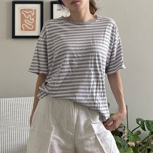 Brandy Melville oversized cropped tee